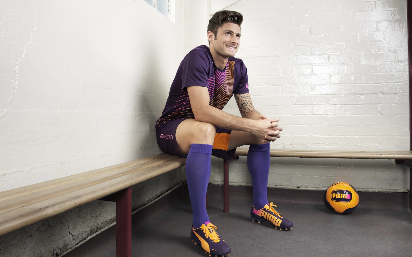 高尔夫大师赛：欧洲老将再战巅峰，风采依旧！，高尔夫球大师赛